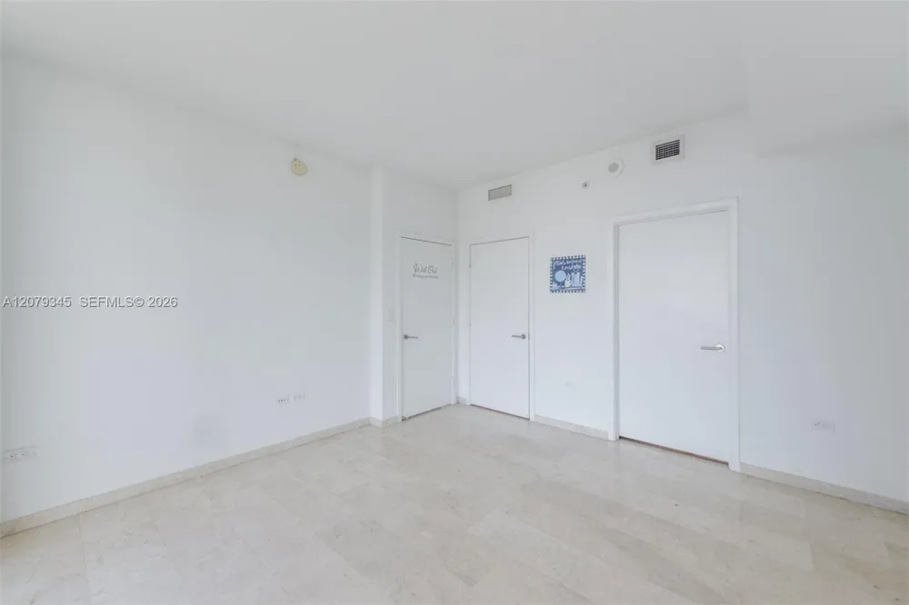 88 SW 7th St #3409 Miami, FL 33130