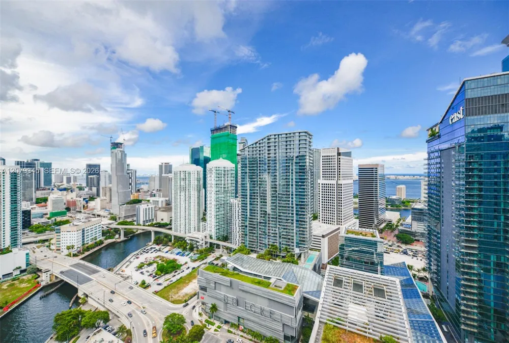 88 SW 7th St #3409 Miami, FL 33130