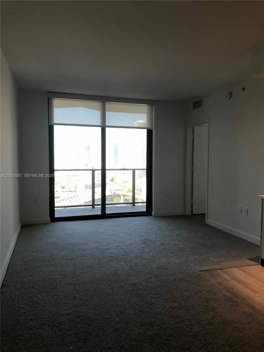 45 SW 9th St #2809 Miami, FL 33130
