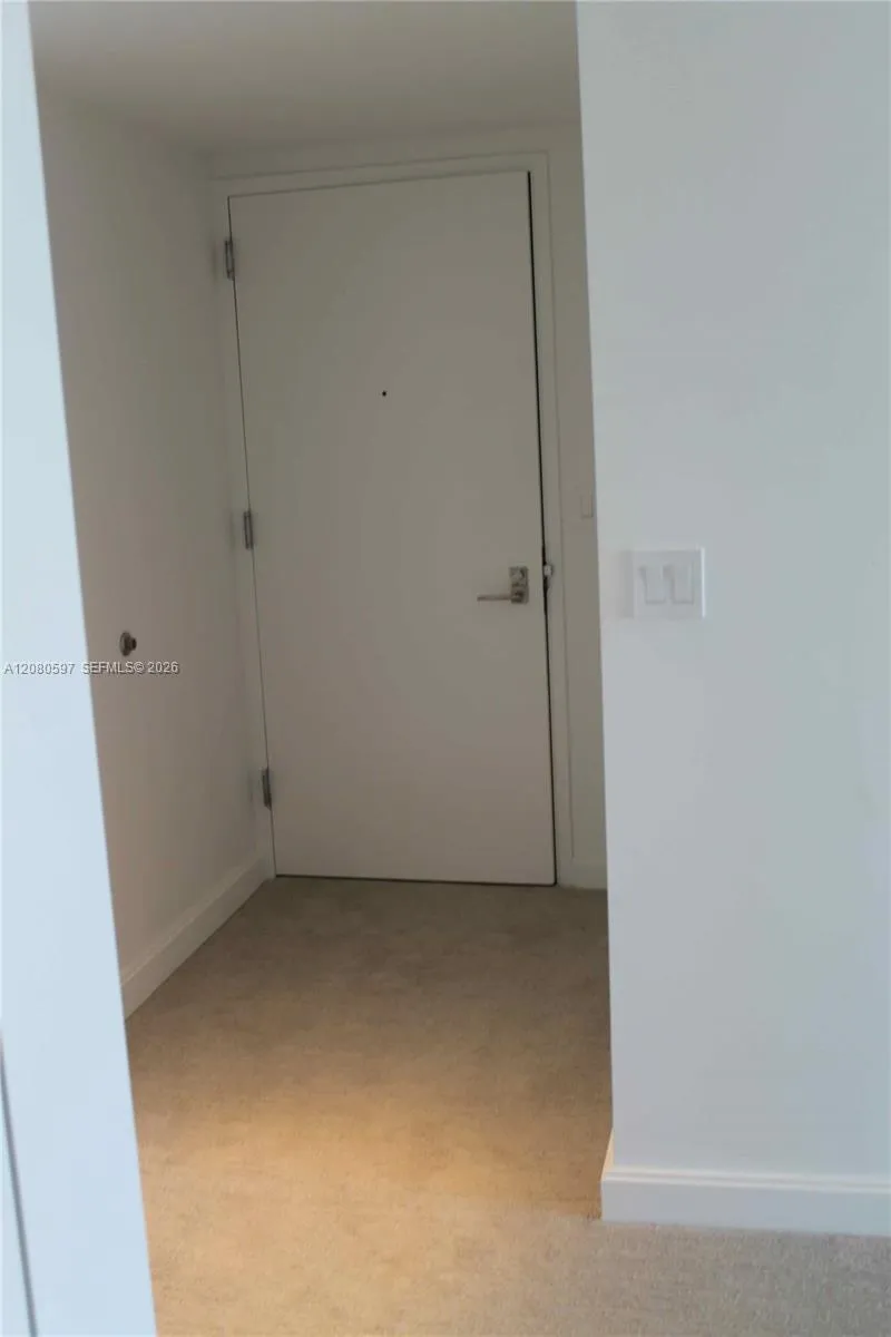 45 SW 9th St #2809 Miami, FL 33130
