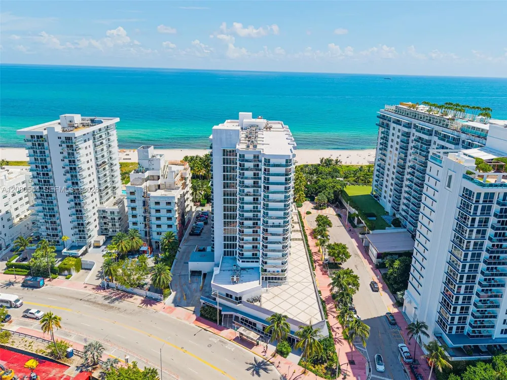 2401 Collins Ave #712 Miami Beach, FL 33140