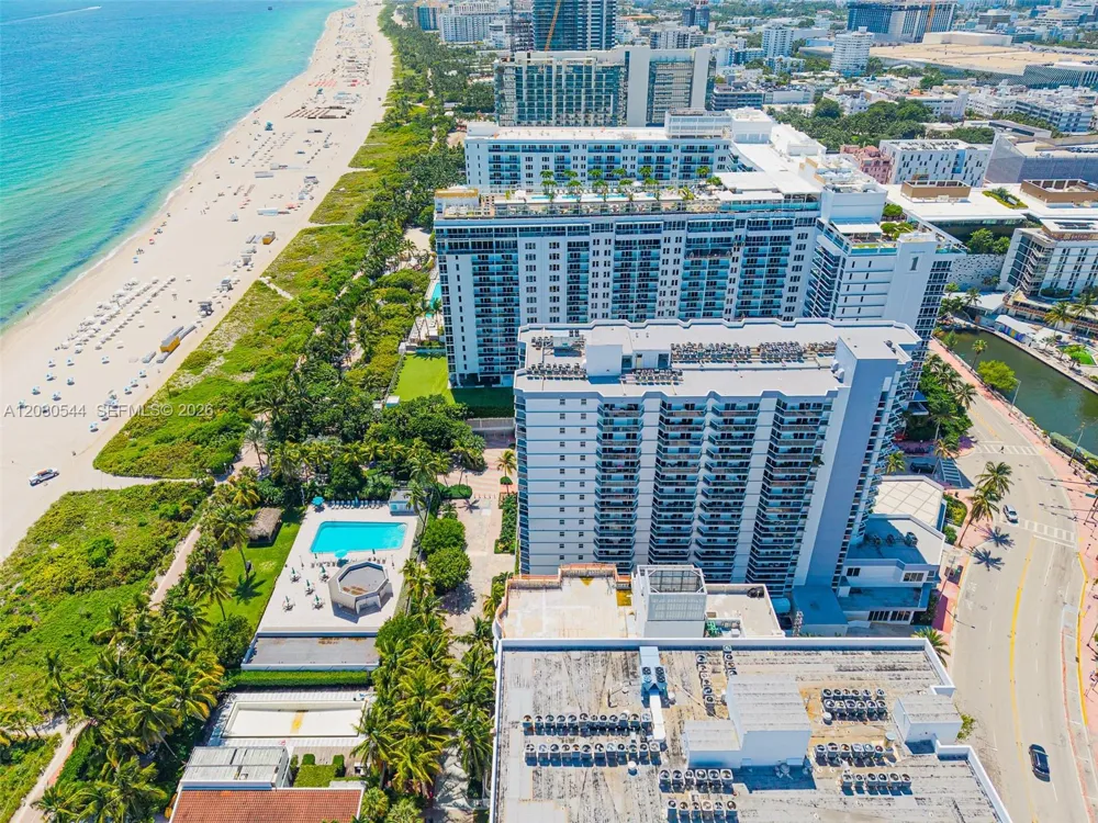2401 Collins Ave #712 Miami Beach, FL 33140
