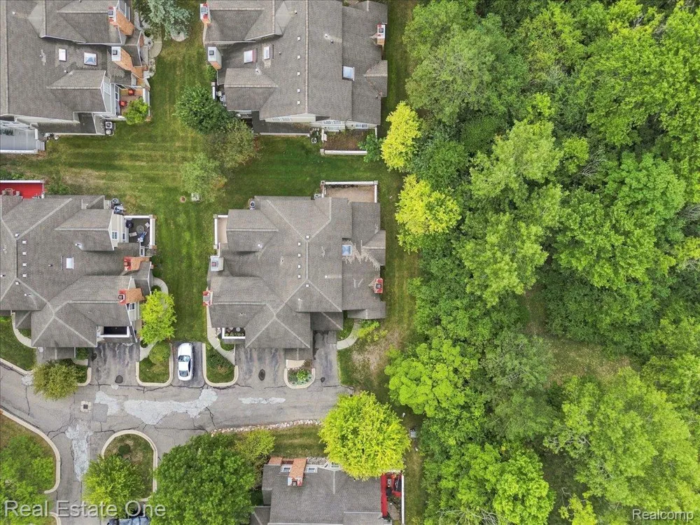 6622 Fieldstone Court West Bloomfield Charter Township, MI 48322