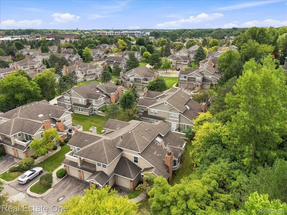 6622 Fieldstone Court West Bloomfield Charter Township, MI 48322