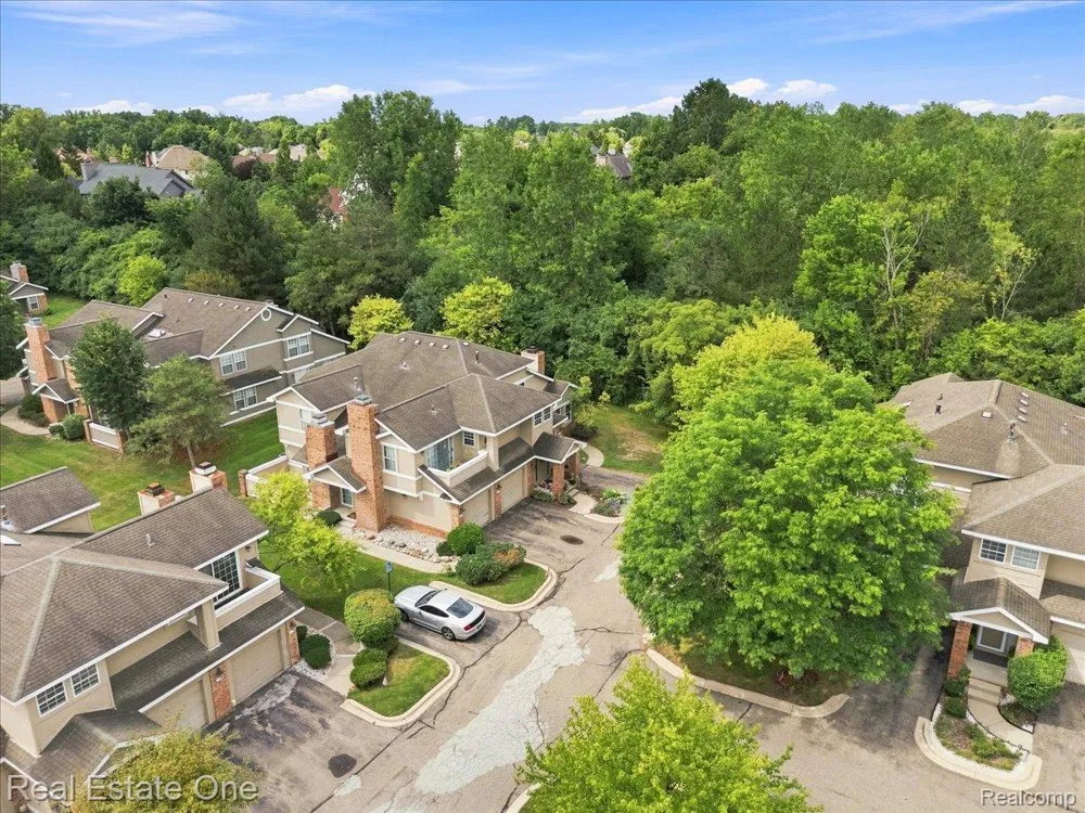 6622 Fieldstone Court West Bloomfield Charter Township, MI 48322