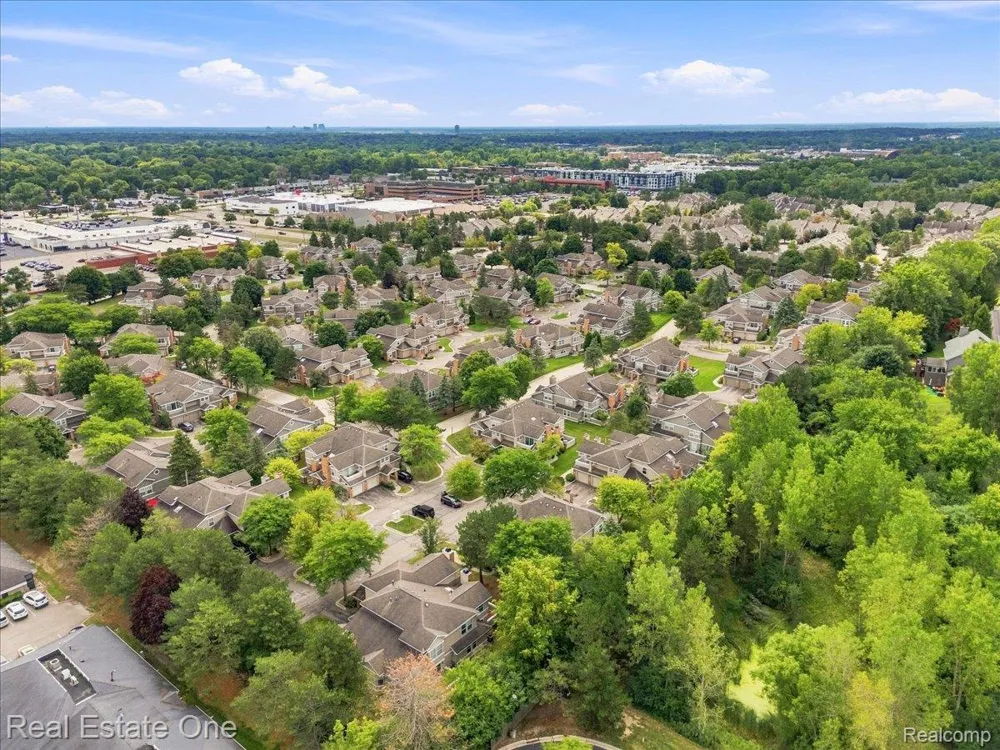 6622 Fieldstone Court West Bloomfield Charter Township, MI 48322