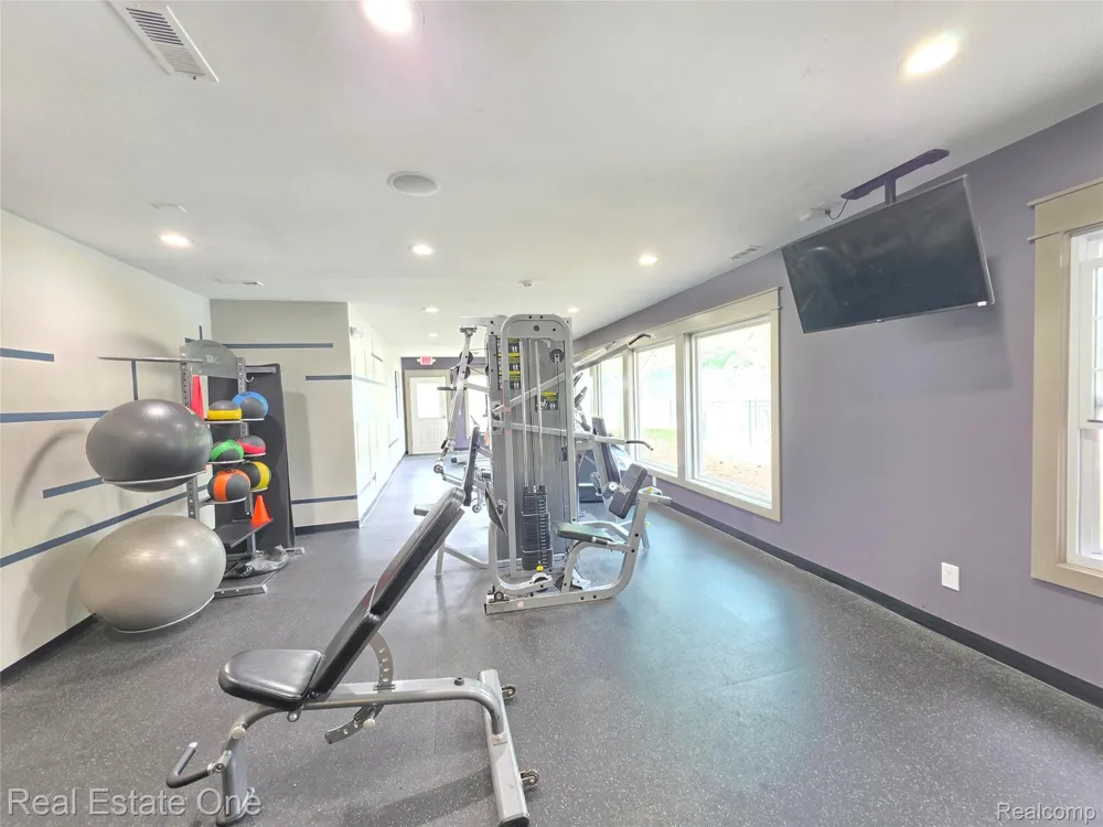 6622 Fieldstone Court West Bloomfield Charter Township, MI 48322