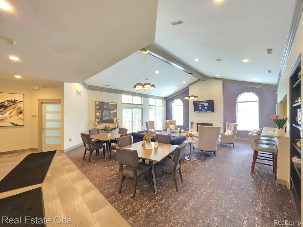 6622 Fieldstone Court West Bloomfield Charter Township, MI 48322