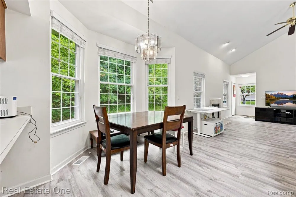 6622 Fieldstone Court West Bloomfield Charter Township, MI 48322