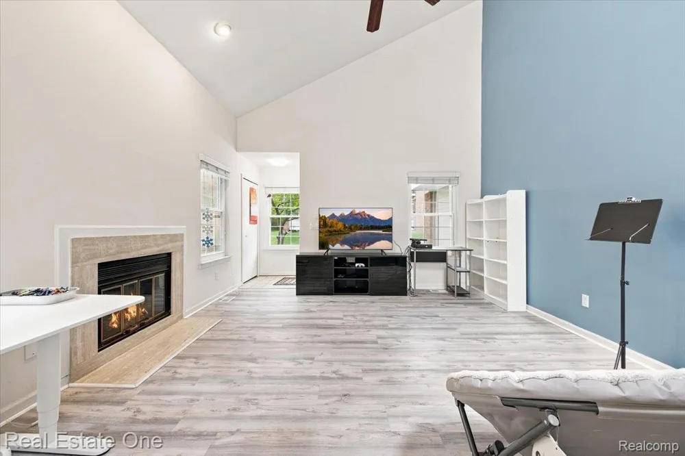 6622 Fieldstone Court West Bloomfield Charter Township, MI 48322