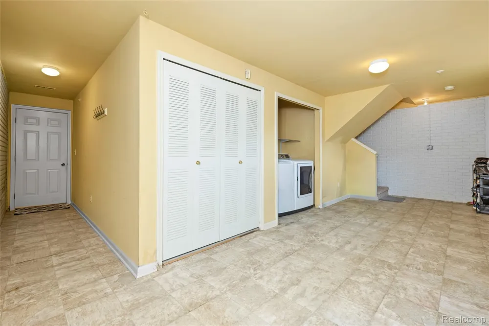30695 Ardmore Court Novi City, MI 48377