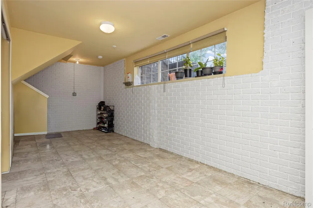 30695 Ardmore Court Novi City, MI 48377