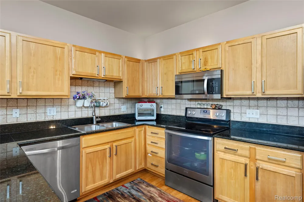 30695 Ardmore Court Novi City, MI 48377