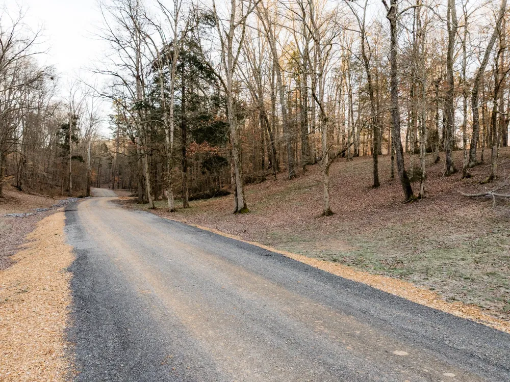 6 Pinewood Road Nunnelly, TN 37137