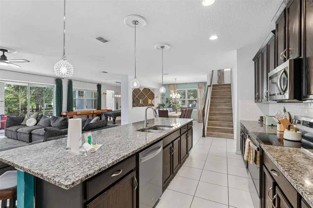 9001 SUNSHINE RIDGE LOOP Kissimmee, FL 34747