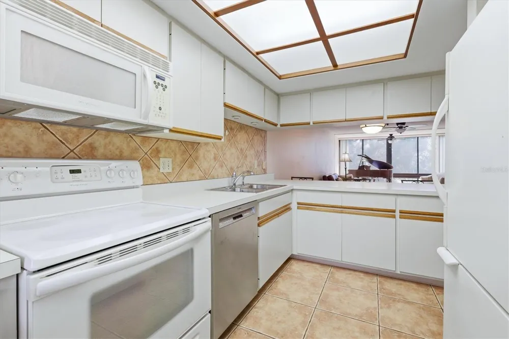 3365 CROSS CREEK DR #3365 Sarasota, FL 34231