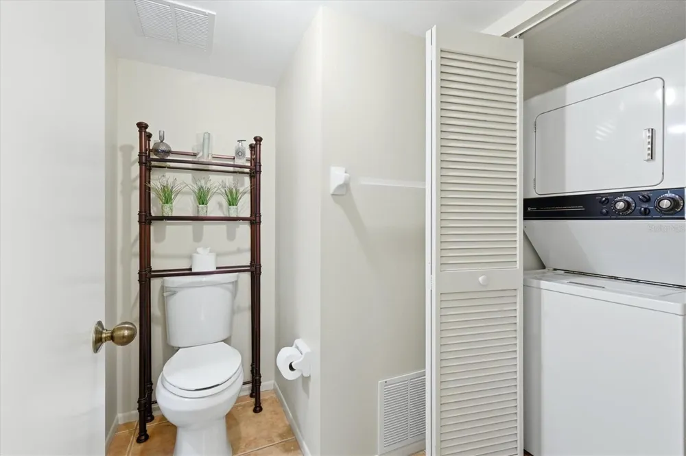 3365 CROSS CREEK DR #3365 Sarasota, FL 34231