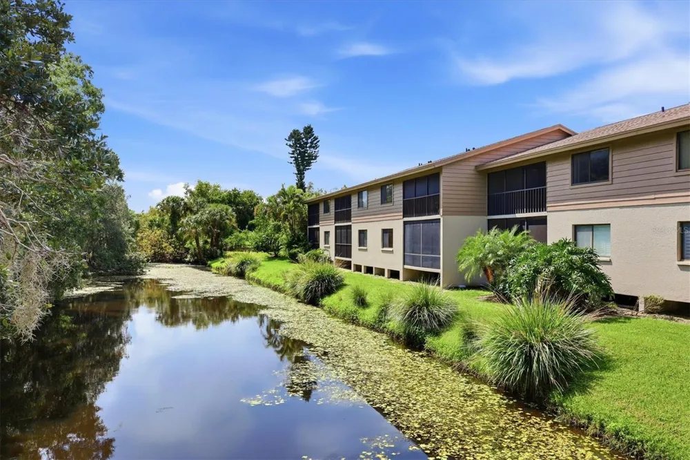 3365 CROSS CREEK DR #3365 Sarasota, FL 34231