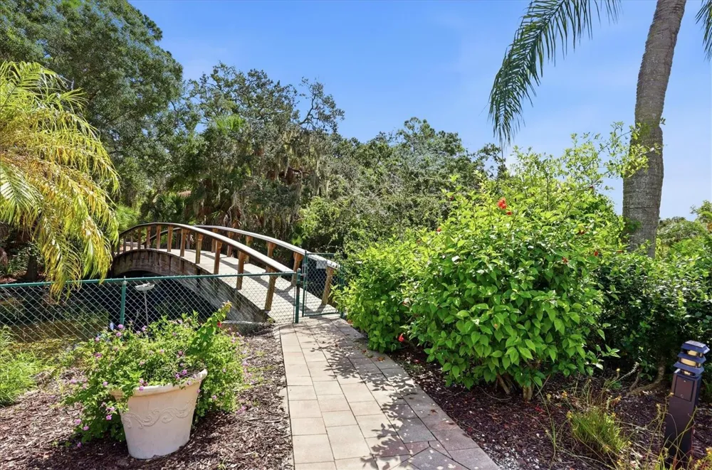 3365 CROSS CREEK DR #3365 Sarasota, FL 34231