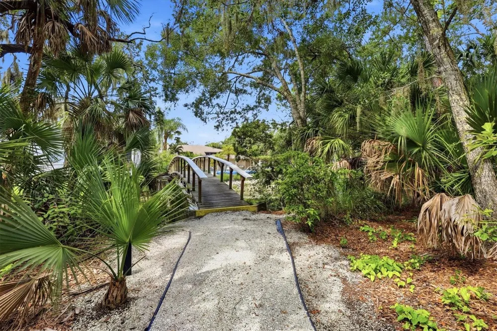3365 CROSS CREEK DR #3365 Sarasota, FL 34231