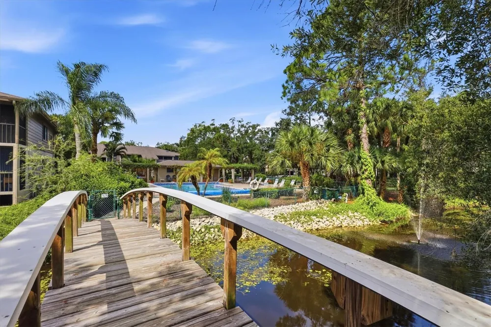 3365 CROSS CREEK DR #3365 Sarasota, FL 34231