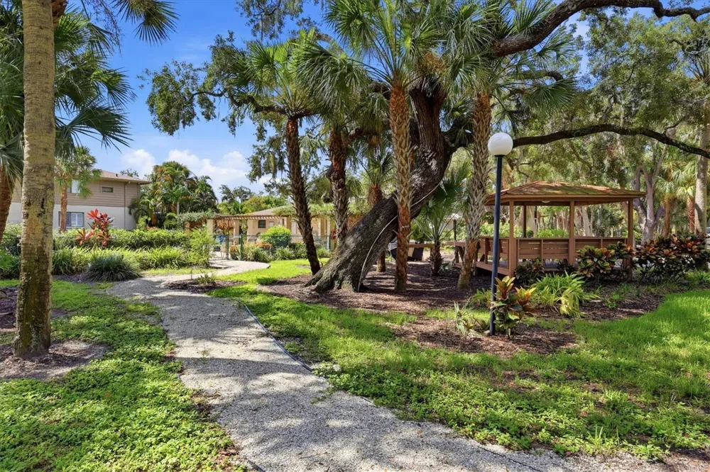 3365 CROSS CREEK DR #3365 Sarasota, FL 34231