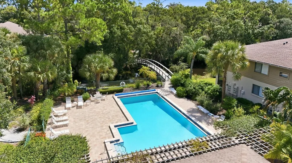 3365 CROSS CREEK DR #3365 Sarasota, FL 34231