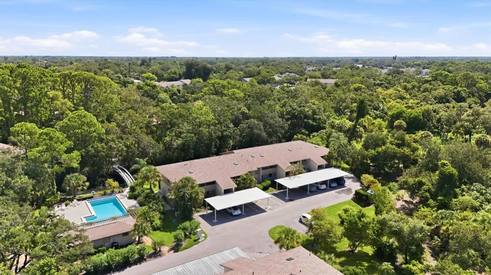 3365 CROSS CREEK DR #3365 Sarasota, FL 34231