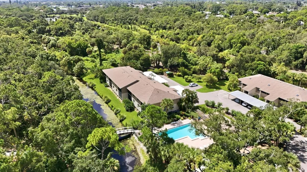 3365 CROSS CREEK DR #3365 Sarasota, FL 34231