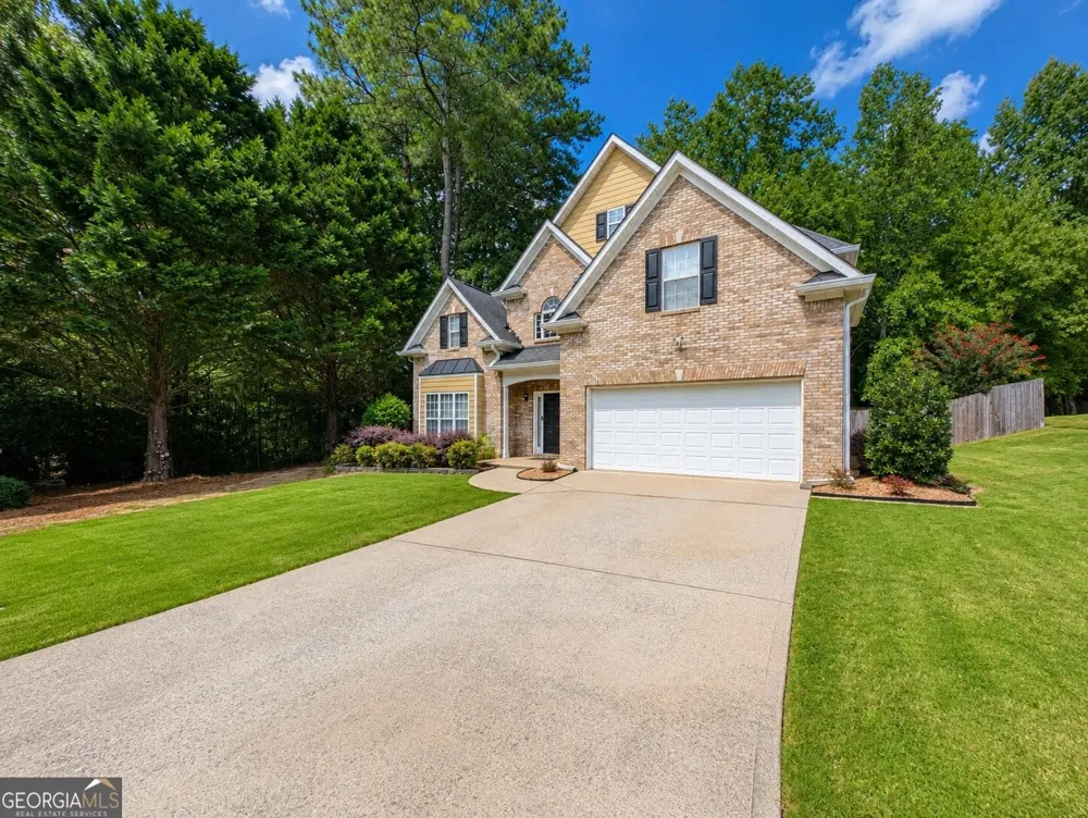 1098 Whisperwood LN Lawrenceville, GA 30043