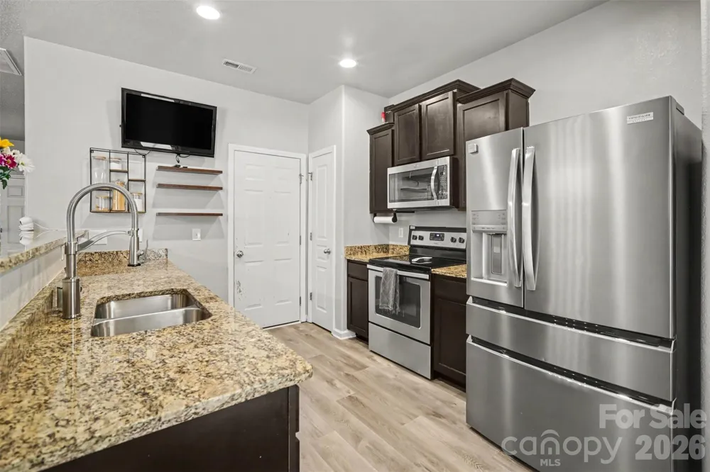 4560 Merryvale Forest Drive Charlotte, NC 28214