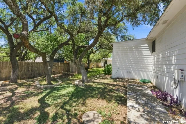 652 TAMARACK DR Canyon Lake, TX 78133