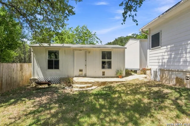652 TAMARACK DR Canyon Lake, TX 78133