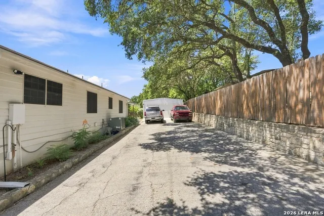 652 TAMARACK DR Canyon Lake, TX 78133