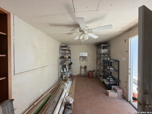 652 TAMARACK DR Canyon Lake, TX 78133