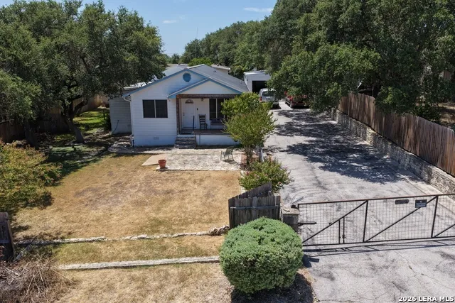 652 TAMARACK DR Canyon Lake, TX 78133
