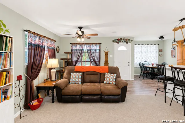 652 TAMARACK DR Canyon Lake, TX 78133