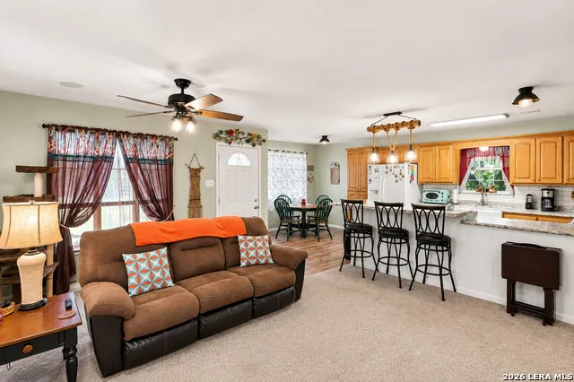 652 TAMARACK DR Canyon Lake, TX 78133