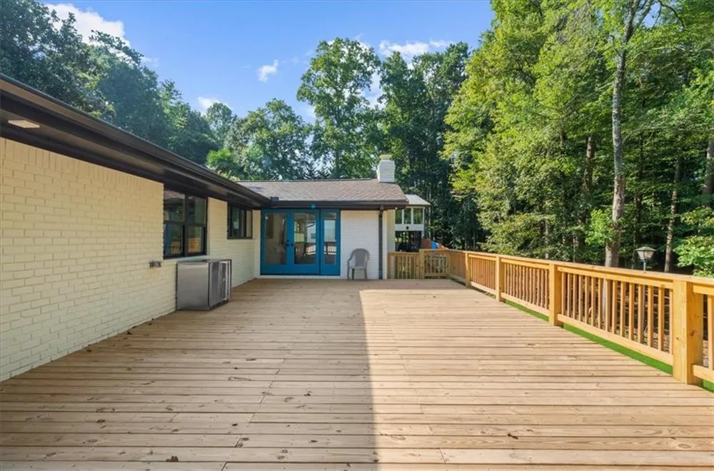 5839 Lakeshore Drive Buford, GA 30518