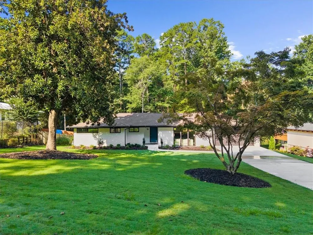 5839 Lakeshore Drive Buford, GA 30518