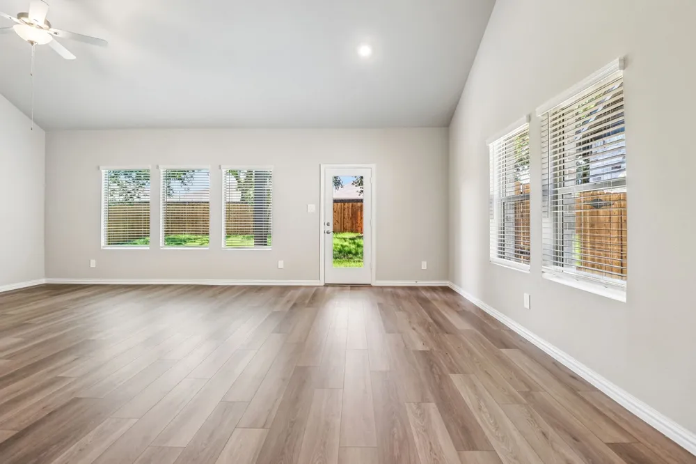 2114 Longchamp Lane Seagoville, TX 75159