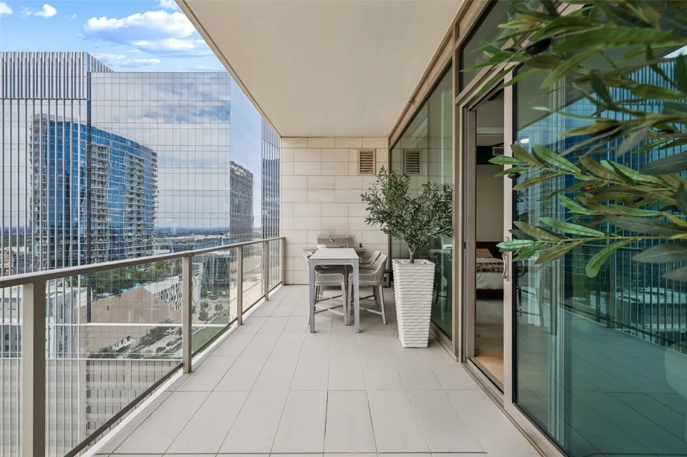 7901 Windrose Avenue #1602 Plano, TX 75024