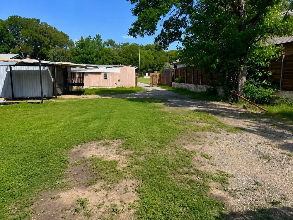 3229 Hiawatha Trail Lake Worth, TX 76135