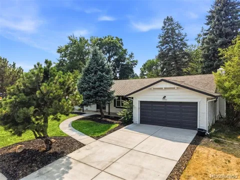 3831 S Hillcrest Drive