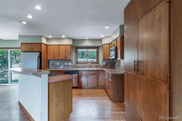 1191 Tenderfoot Drive Larkspur, CO 80118
