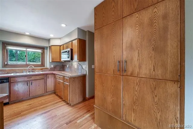 1191 Tenderfoot Drive Larkspur, CO 80118