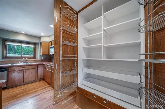 1191 Tenderfoot Drive Larkspur, CO 80118