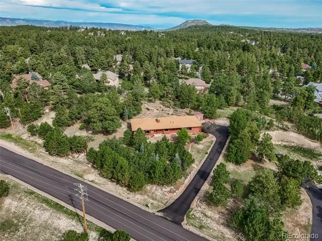 1191 Tenderfoot Drive Larkspur, CO 80118