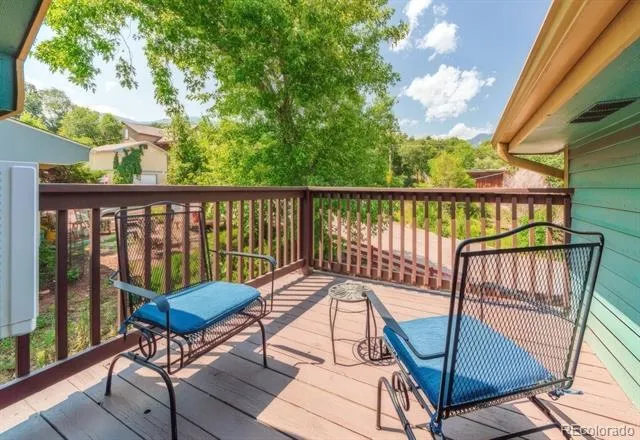 13 Oak Place Manitou Springs, CO 80829