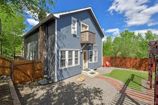 13 Oak Place Manitou Springs, CO 80829